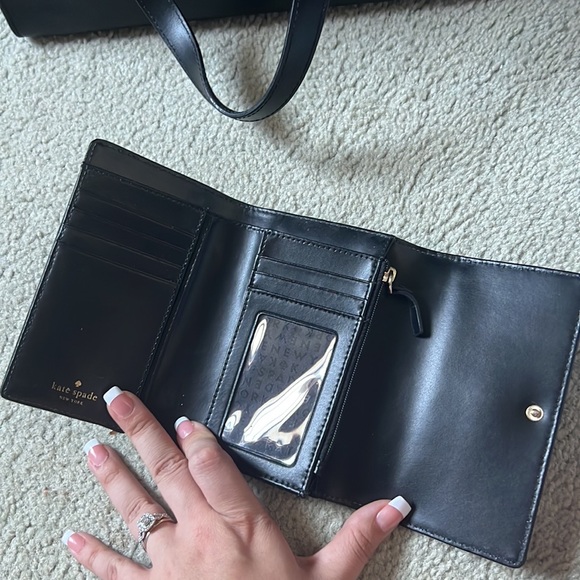 Kate Spade Tote and Wallet Set - Picture 4 of 13